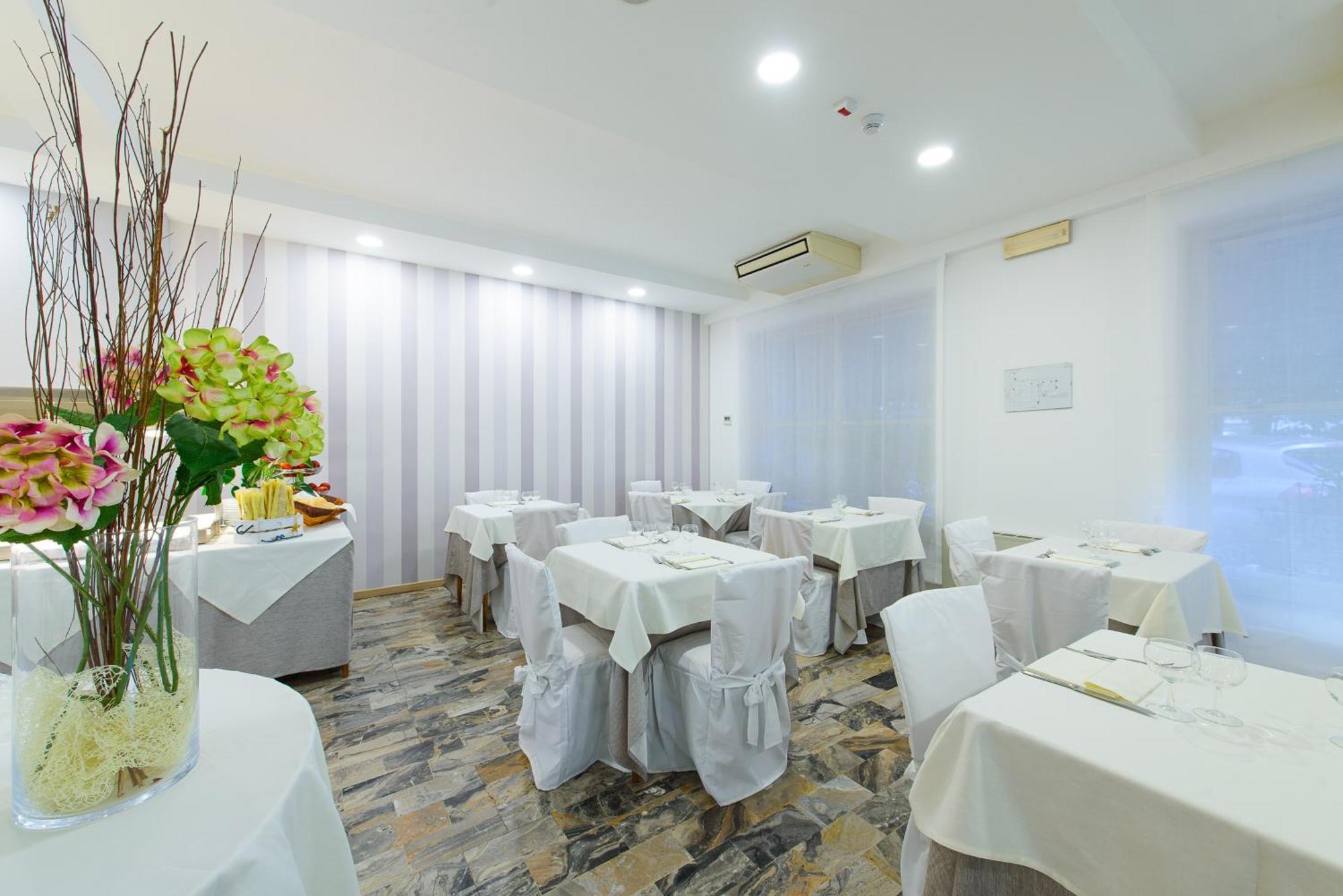 Hotel Falco 里乔内 外观 照片