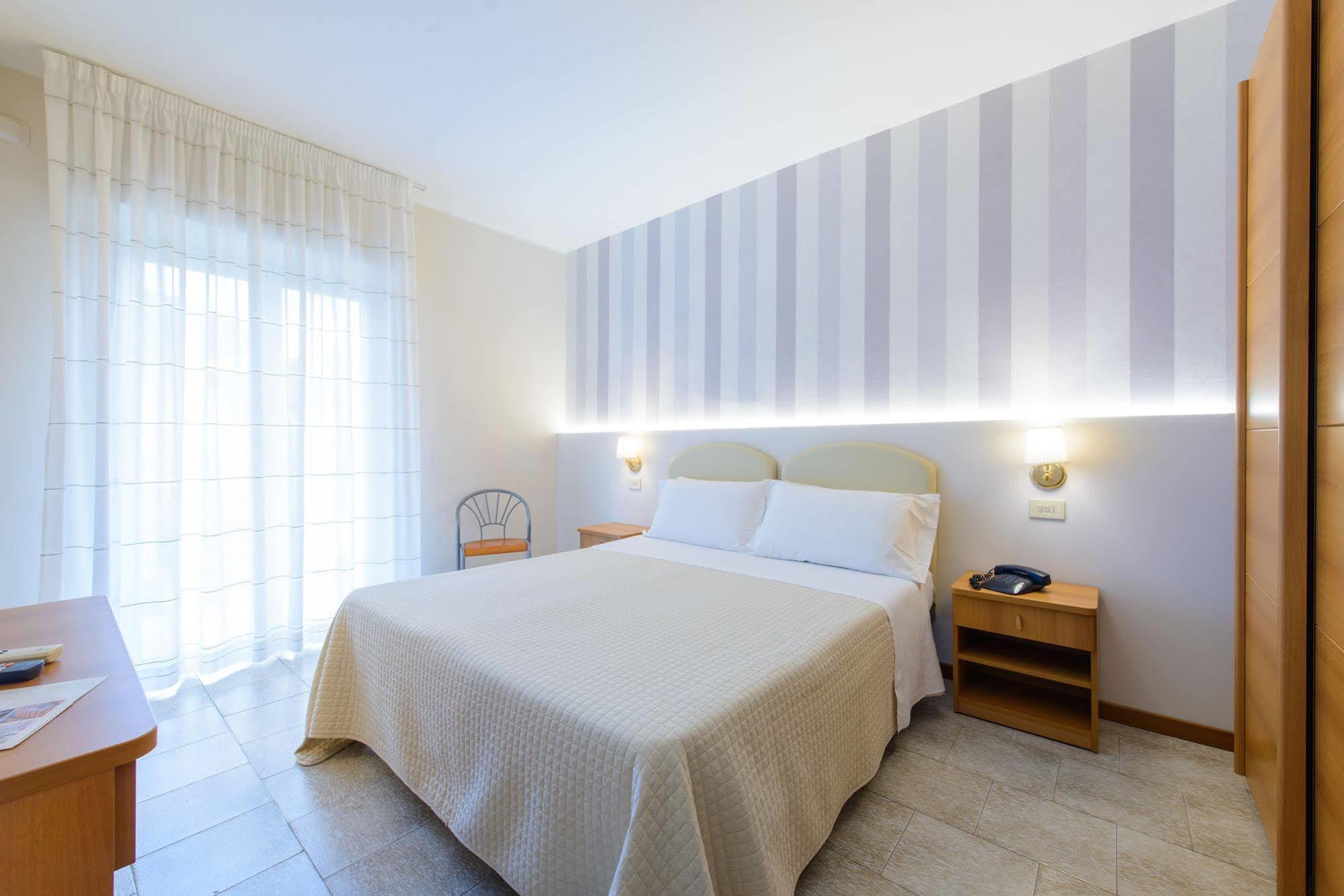 Hotel Falco 里乔内 外观 照片